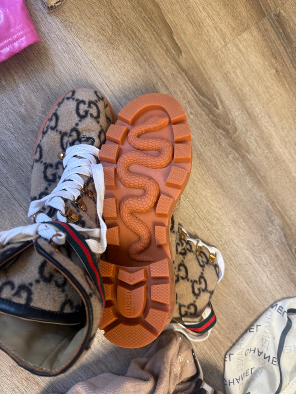 Gucci GG Monogram High-Top Sneakers Beige/Black with Red-Green Web - Picture 2 of 2
